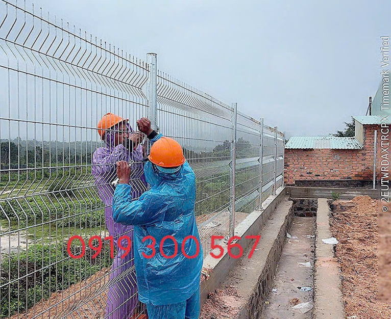 Hàng rào lưới thép khu công nghiệp